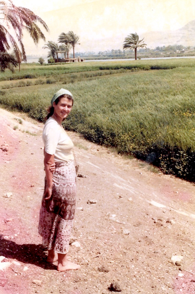 Stacks Image 1979